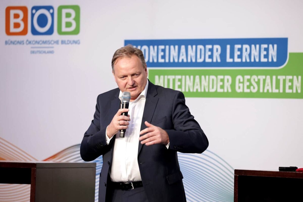 „Veränderungen sind möglich, wenn die Politik das will“, sagt Staatssekretär Jürgen Böhm.